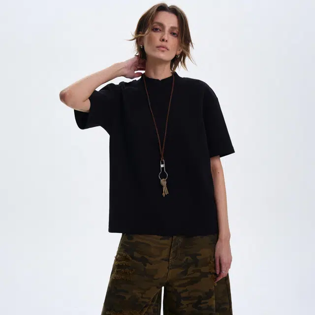 MAD WITCH T