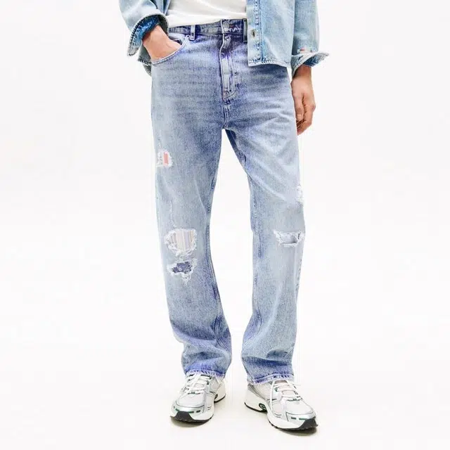 Tommy Hilfiger