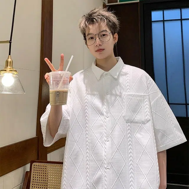 Fakeyoung
