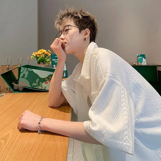 Fakeyoung