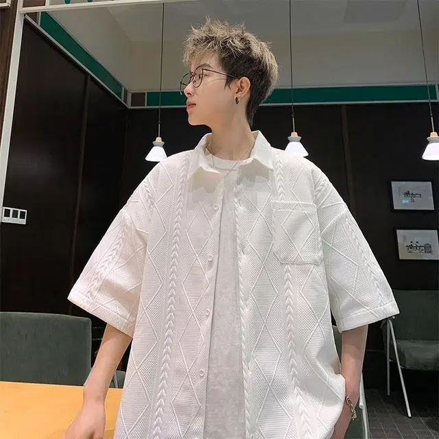 Fakeyoung