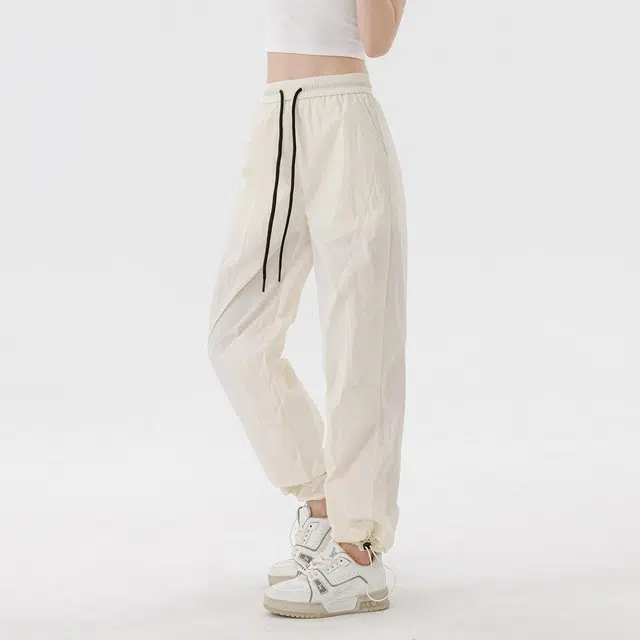 JEANSWEST