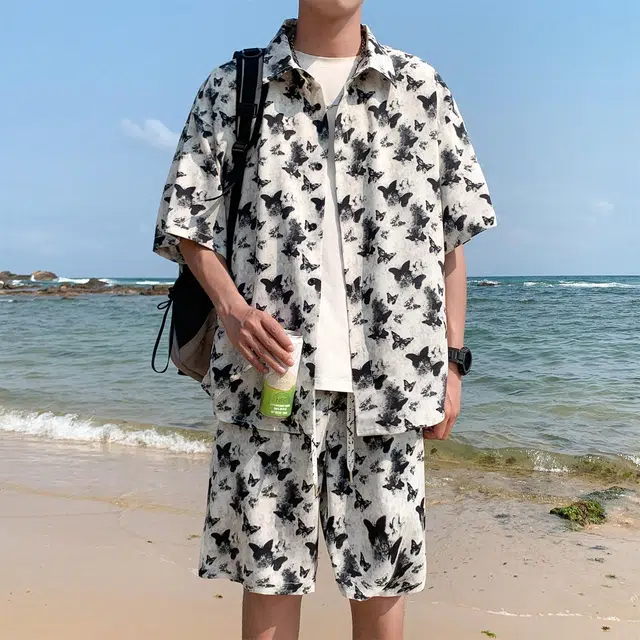 人本 垂感蝴蝶印花休闲潮流短裤大码舒适短袖衬衫套装 男款