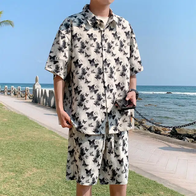 人本 垂感蝴蝶印花休闲潮流短裤大码舒适短袖衬衫套装 男款