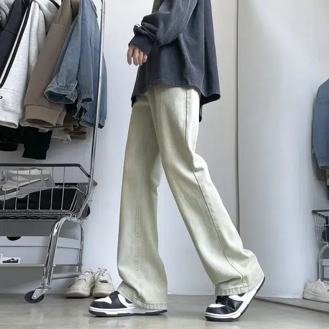 八哥 复古高街美式重水洗感通勤垂感休闲时尚柔软凉感修身中腰做旧弹力喇叭裤牛仔裤 男女同款