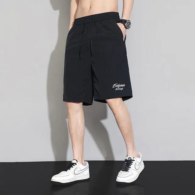 EVE Jeans logo