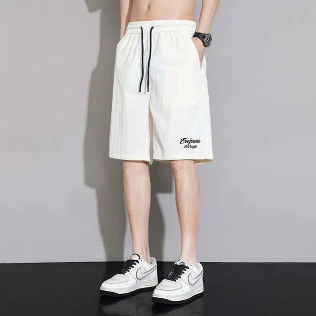 EVE Jeans logo