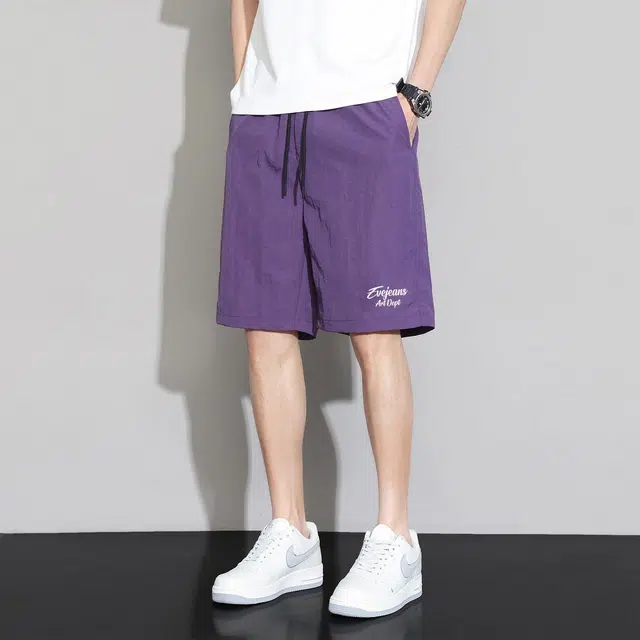 EVE Jeans logo