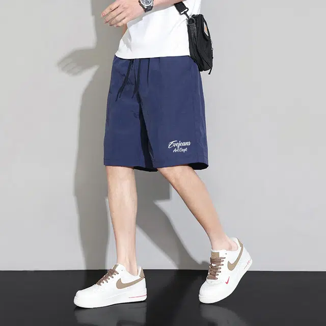 EVE Jeans logo