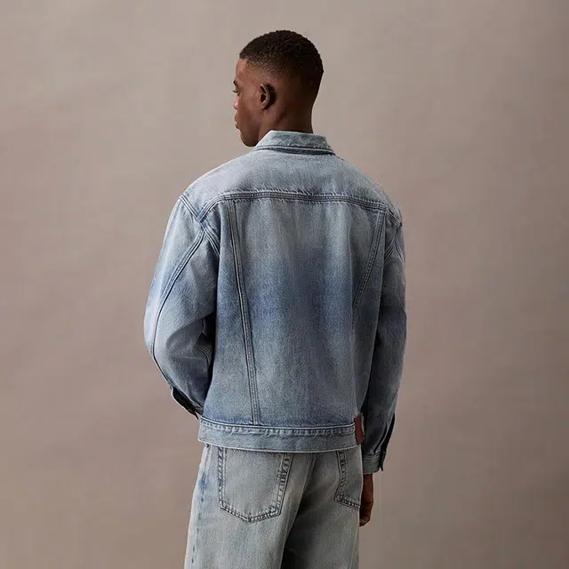 CALVIN KLEIN R7Q-