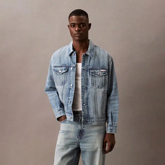 CALVIN KLEIN R7Q-