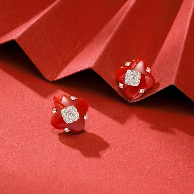 S925