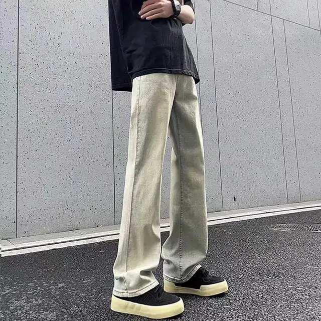 UNthemed