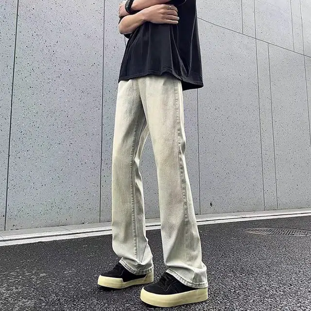 UNthemed
