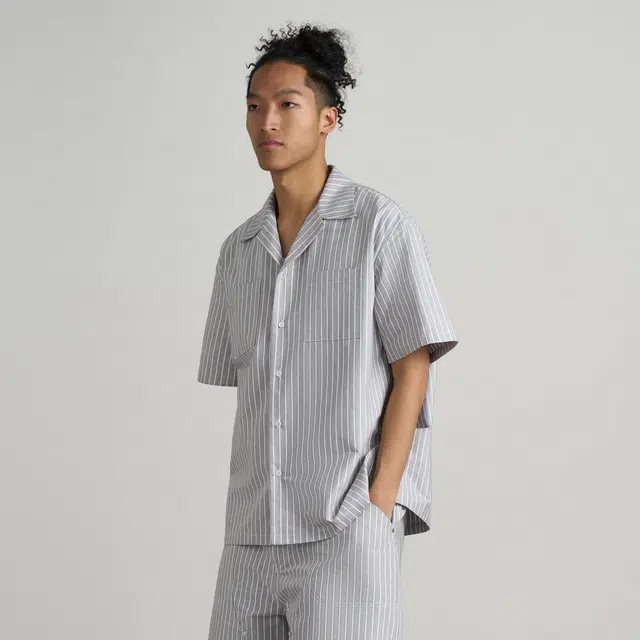 华人青年 条纹休闲短袖衬衫 男女同款