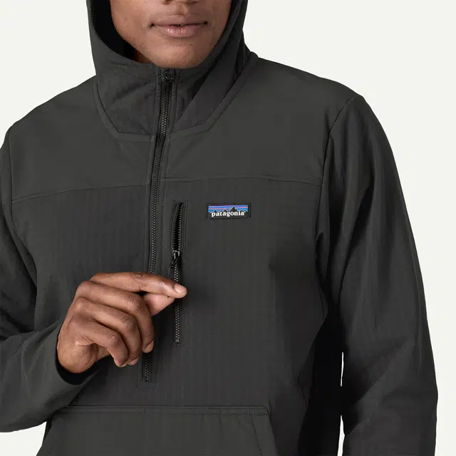 patagonia R2 Techface Pullover logo