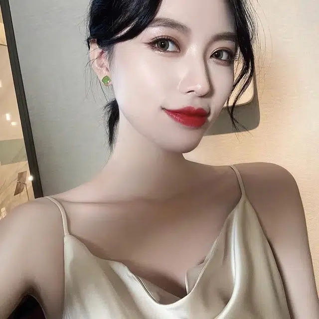 S925
