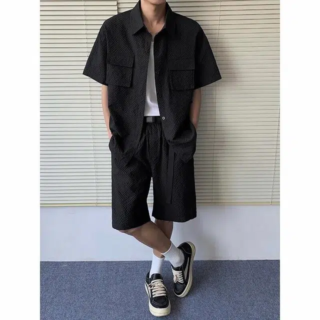臣目 藏青色泡泡纱短袖上衣酷帅穿搭高级短裤衬衫套装 男款
