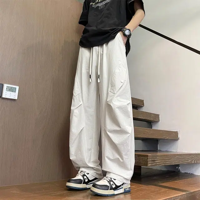 JEANSWEST
