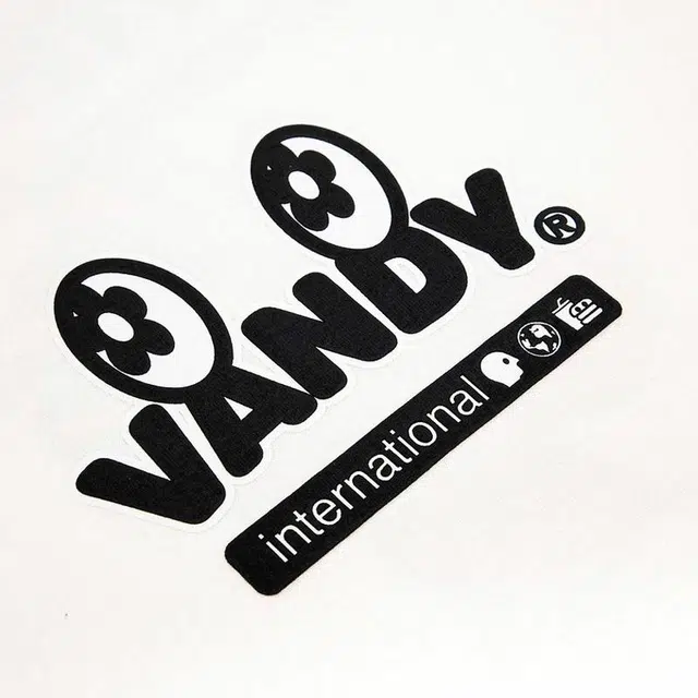 Vandy The Pink T