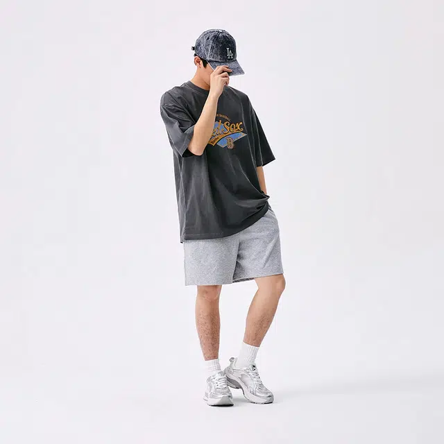 MLB MLB T