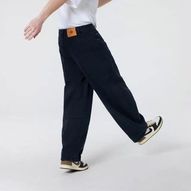 Lee Cooper