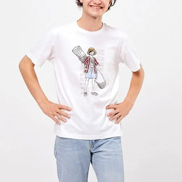 UNIQLO x one piece T