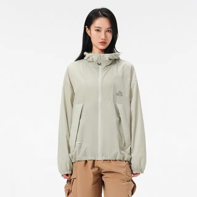 PELLIOT Mountain Series Lightweight Sunscreen Jacket