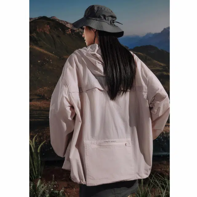PELLIOT Mountain Series Lightweight Sunscreen Jacket