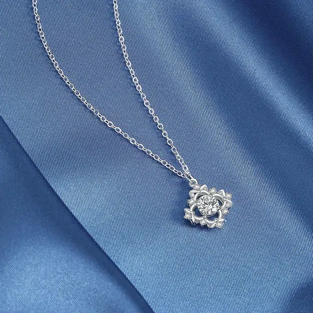 【浪漫花漾】 恋朵 森系时尚 小众高级感 幸运四叶草锁骨链 合金 项链 女款
