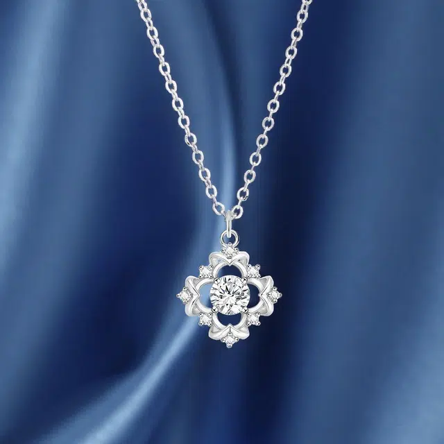 【浪漫花漾】 恋朵 森系时尚 小众高级感 幸运四叶草锁骨链 合金 项链 女款