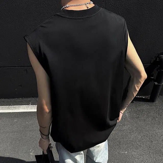 URBAN AUTHENTIC