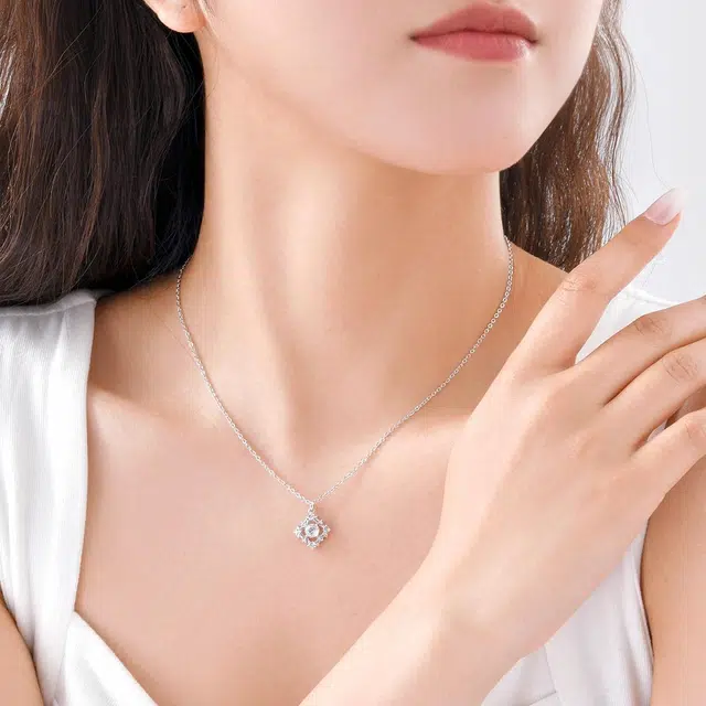 【浪漫花漾】 恋朵 森系时尚 小众高级感 幸运四叶草锁骨链 合金 项链 女款