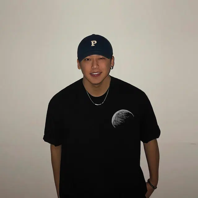 HIPHOPPUNKS T