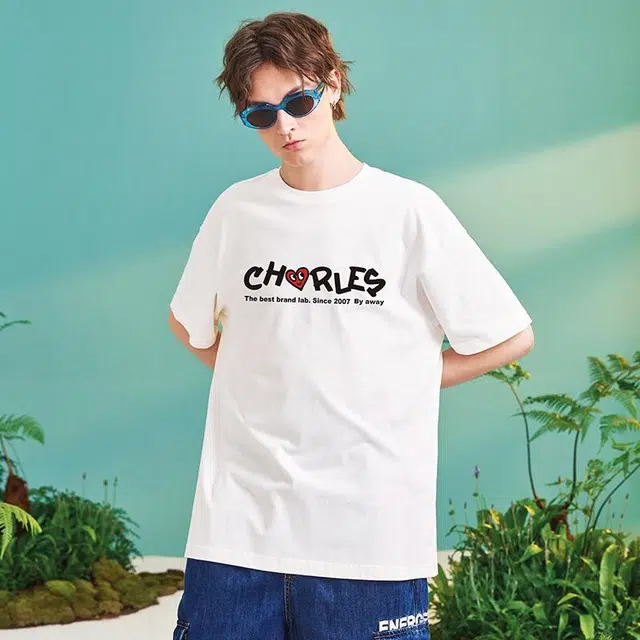 DIBINSAI STUDIO Logo T