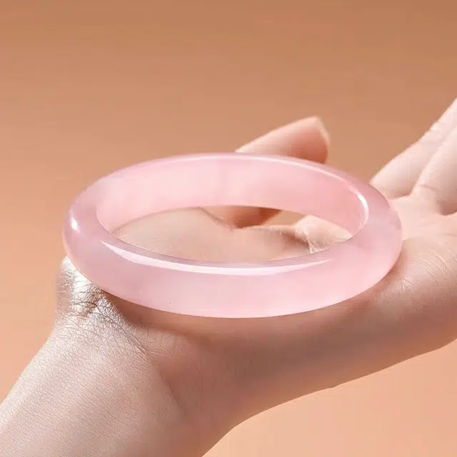 【幸运之石】 匠锁心玉 樱花粉贵妃桃花新中式国潮能量磁场时尚百搭清冷典雅高级感气质温婉正圈手饰显白天然 粉水晶 手镯 男女同款情侣款