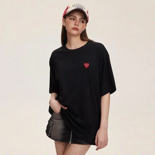 DIBINSAI STUDIO x CHARLES JANG'S HAPPY HEART T