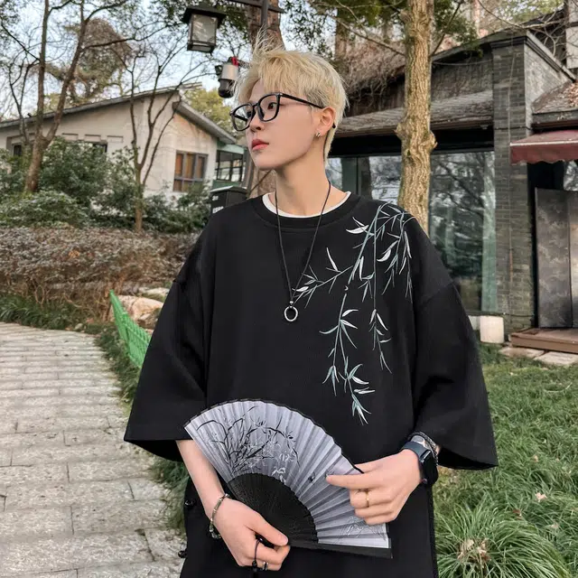 YATSI T