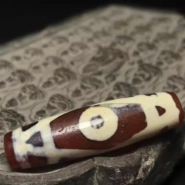 灵运宝 转运招财镶蚀红两眼天珠旁系线条老矿风化油润包浆老料器磨损到位天然 玛瑙 吊坠 男女同款情侣款