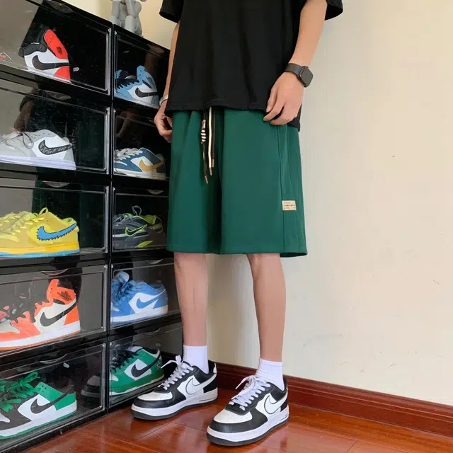 AWAO ins