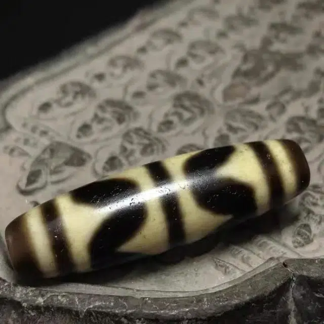 灵运宝 转运招财双虎牙天珠色泽老气老矿风化油润包浆老料器磨损到位天然 玛瑙 吊坠 男女同款情侣款