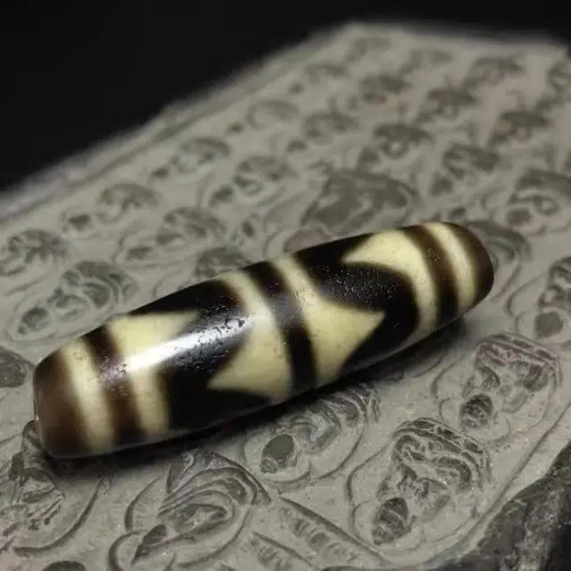 灵运宝 转运招财双虎牙天珠色泽老气老矿风化油润包浆老料器磨损到位天然 玛瑙 吊坠 男女同款情侣款