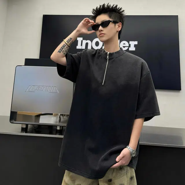 MARK WAFFLE T