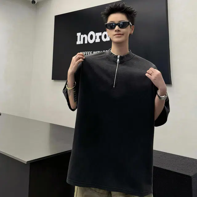 MARK WAFFLE T