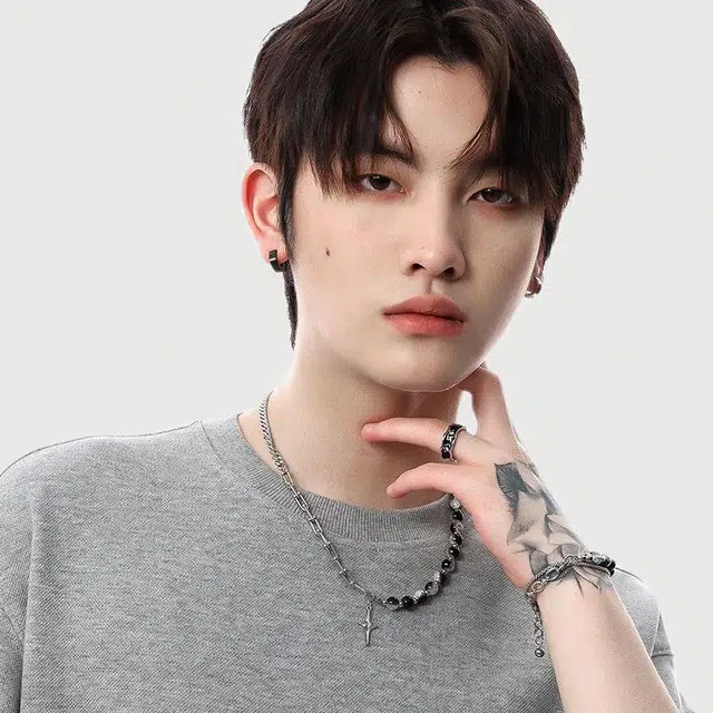 MISS XIA JWY