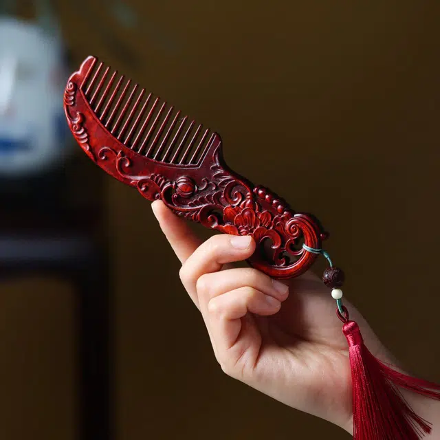 灵晔 国潮新中式好运莲莲 诸事顺遂 平安 精工雕刻并蒂花国风 檀木 梳子 男女同款情侣款