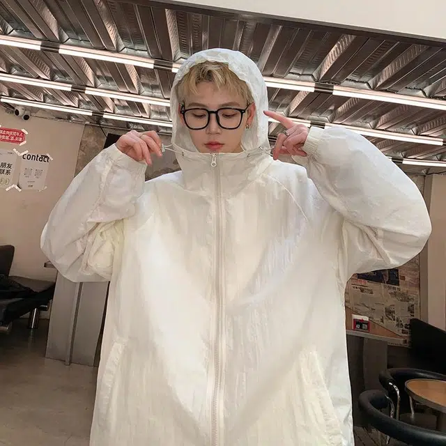 加荣 薄款透气潮牌纯色高级感街头户外宽松简约休闲连帽长袖夹克外套 男女同款