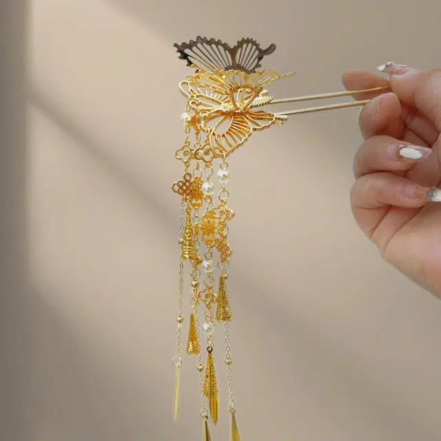 【遇良人】 指尖瑰宝 中式复古高级感发饰蝶舞纷飞好运到来流苏步摇汉服旗袍马面裙发钗盘发#好运 镀金 发簪 女款