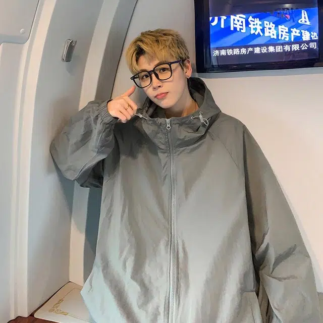加荣 薄款透气潮牌纯色高级感街头户外宽松简约休闲连帽长袖夹克外套 男女同款