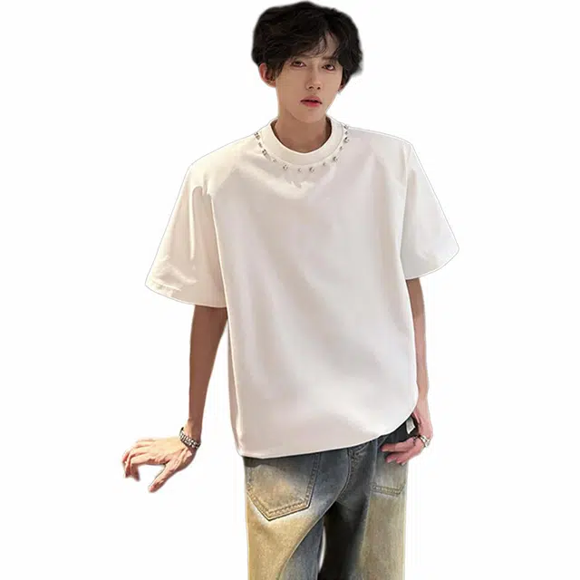 URBAN AUTHENTIC T